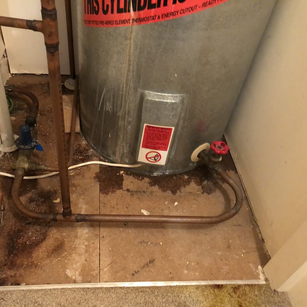 img_p1-leaking-base.jpg